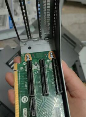浪潮PCIe扩展卡型号：YPCB-00771-1P2