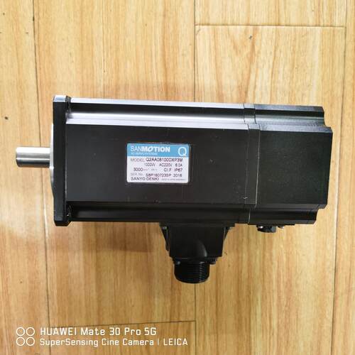 兄弟机床电机 Q2AA08100DXP 九成新以上 质量