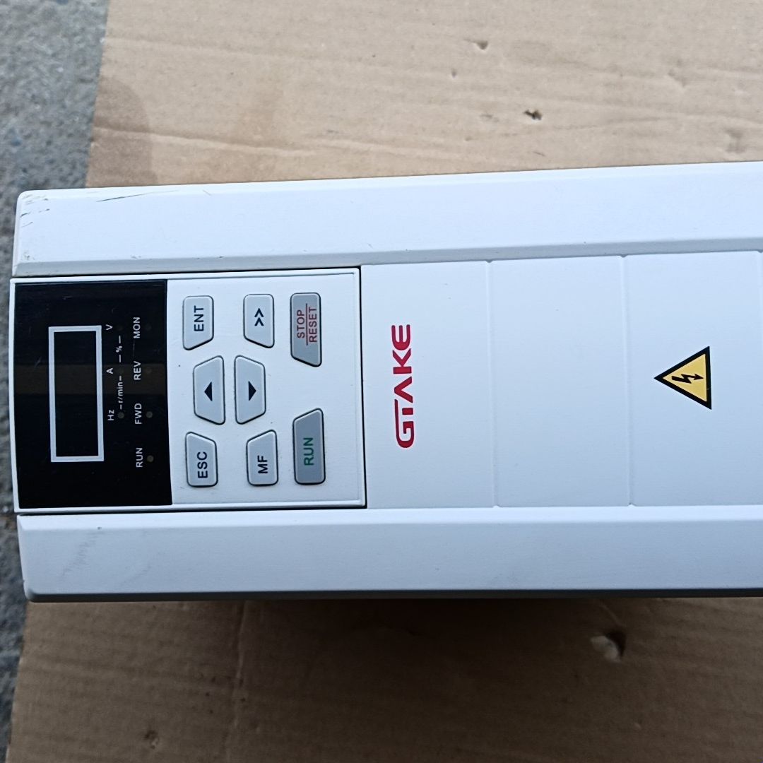 吉泰科GTAKE变频器 型号GK600-4T3.7G/5.5
