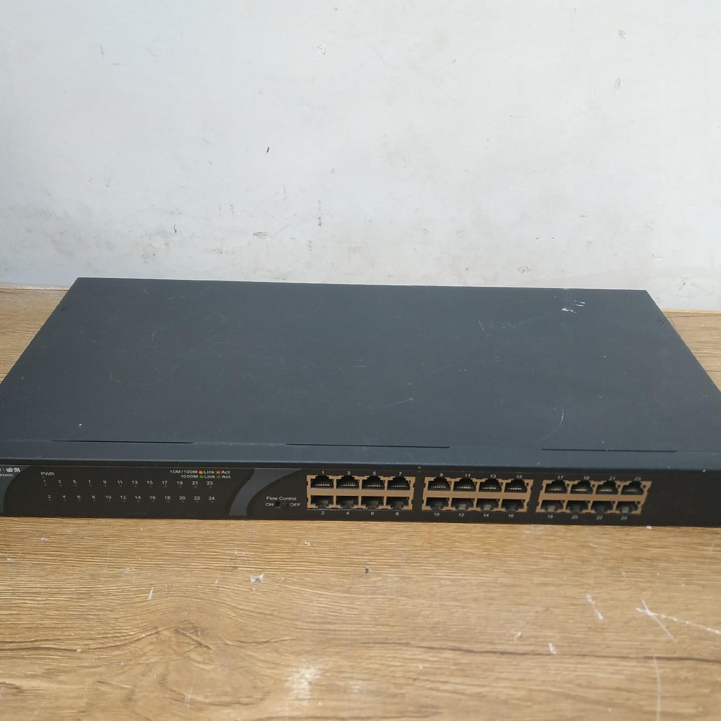 睿易RG-NBS1824GC以太网交换机 功能完好成色如图带
