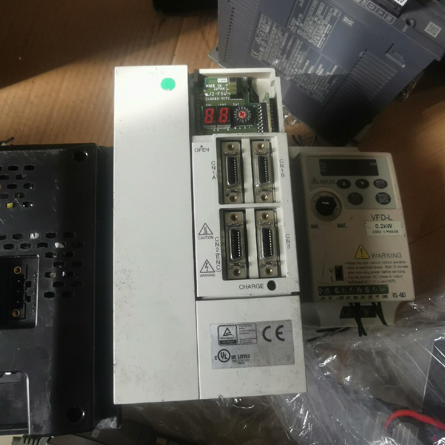 MR-J2S-350B-S041U703 伺服驱动器