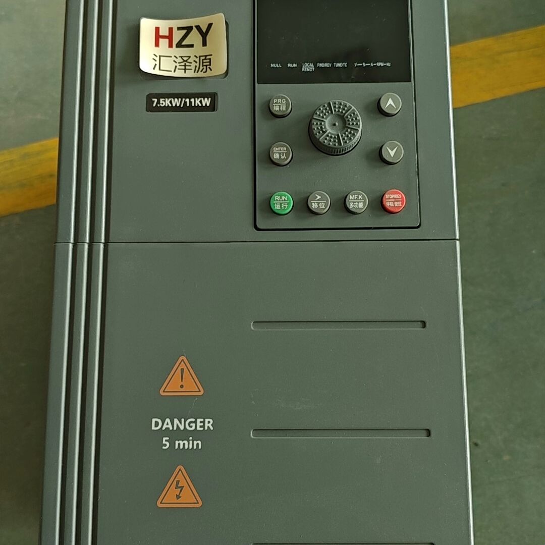 SH100A-7R5G/11P  国产变频器 拆机货 7.5