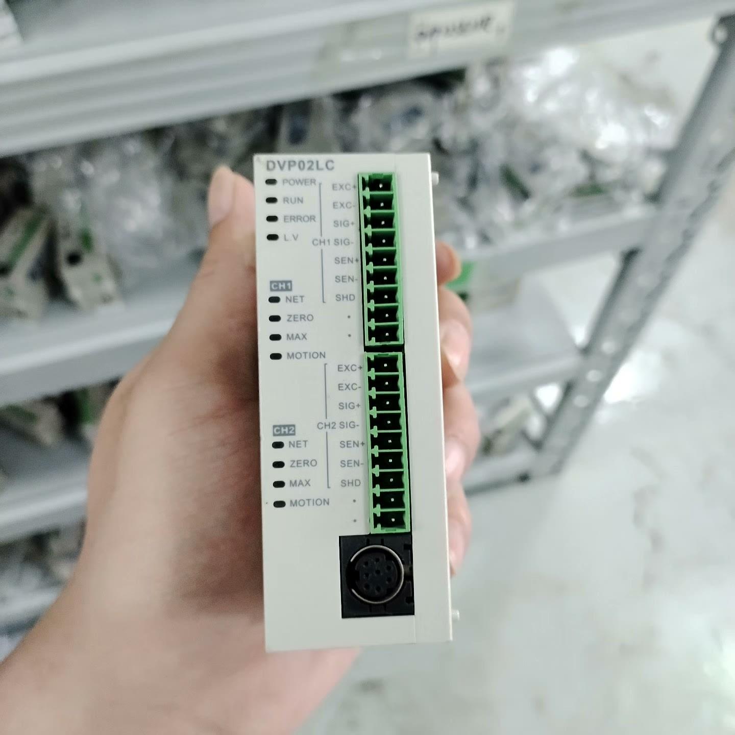 台达PLC扩展称重模块DVP02LC-SL 成色如图 功能测