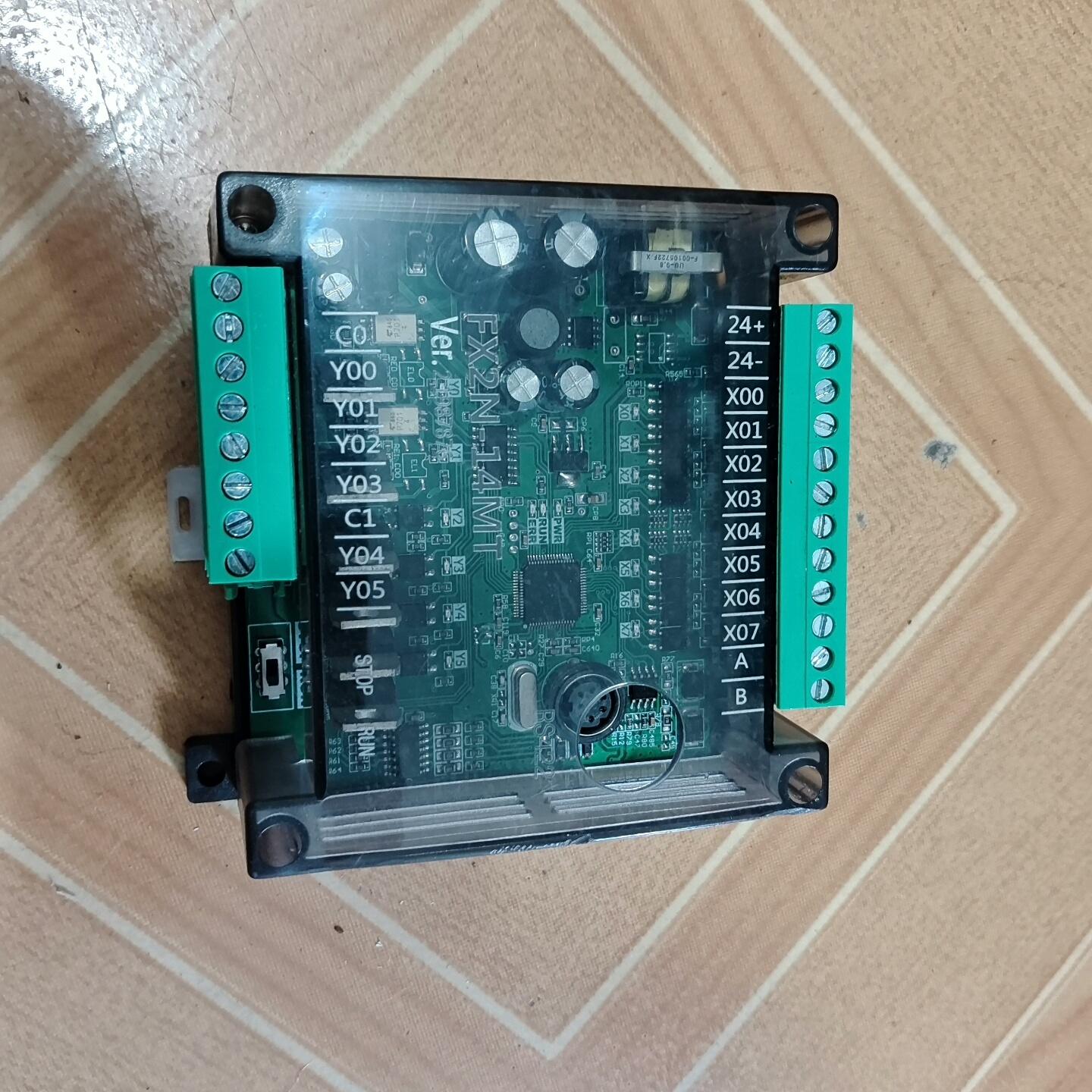 国产单板PLC-FX2N-14MT 功能正常 成色为实图