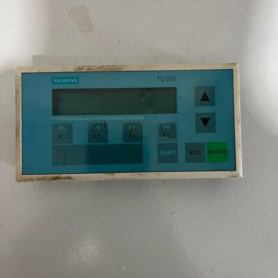 拆机6ES7271-0AA30-0YA0成色如图