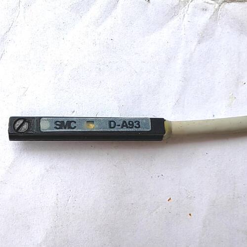 D-A93 磁性开关  没用过 实物拍摄 有4