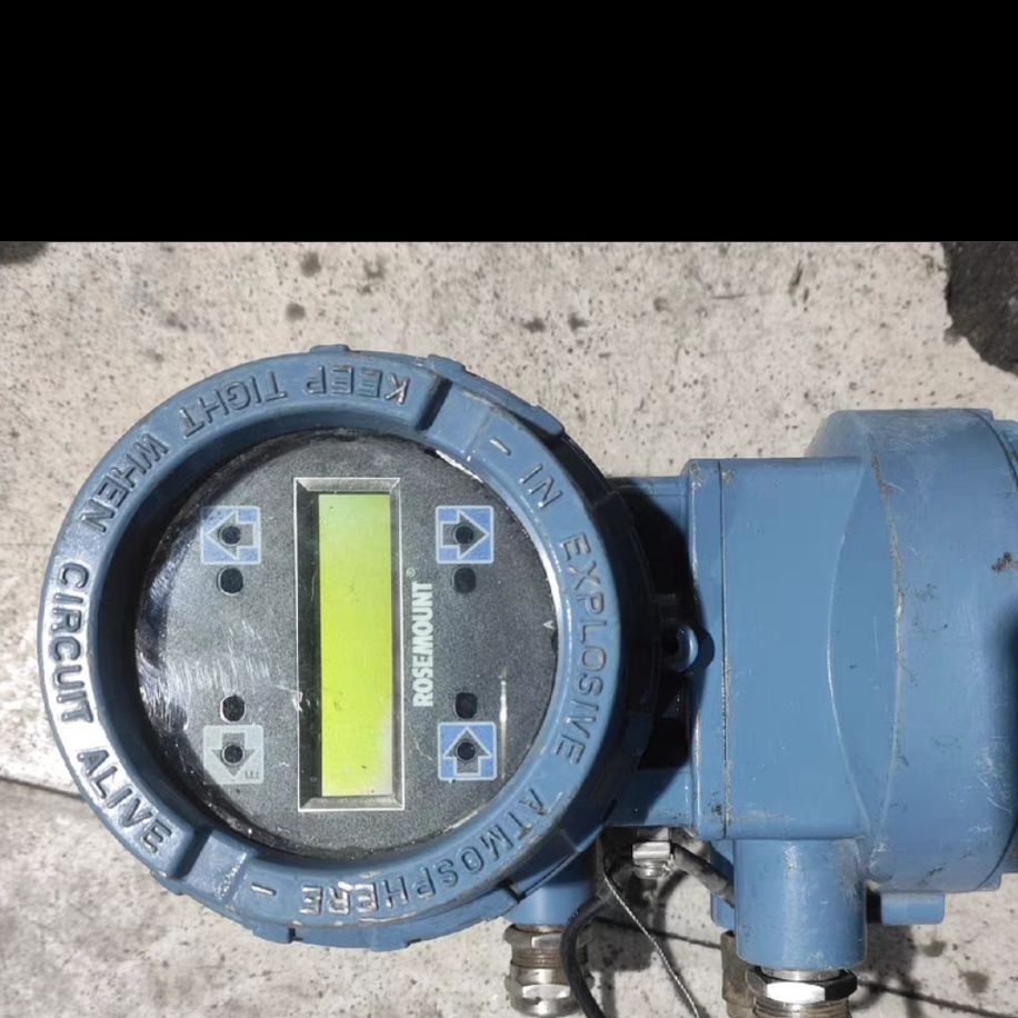 艾默生8732E电磁流量计  拆机。表头完好 通电正常显示