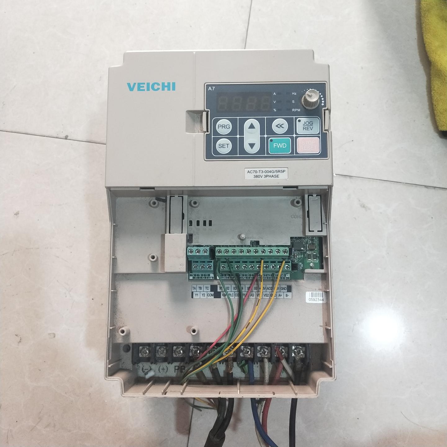 AC70-T3-004G/5R5P 4kw-5.5kw实物拍