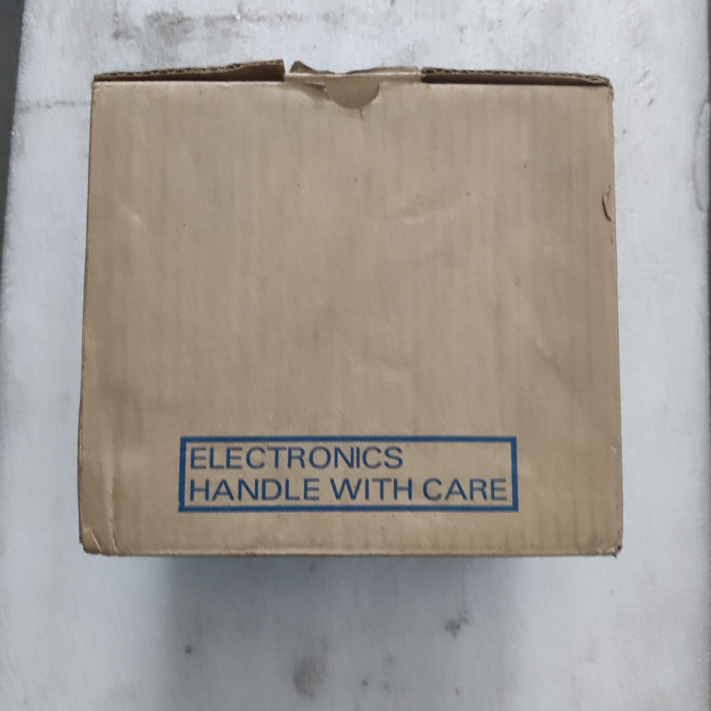 安川变频器 CIMR-JABA0006JAB 不