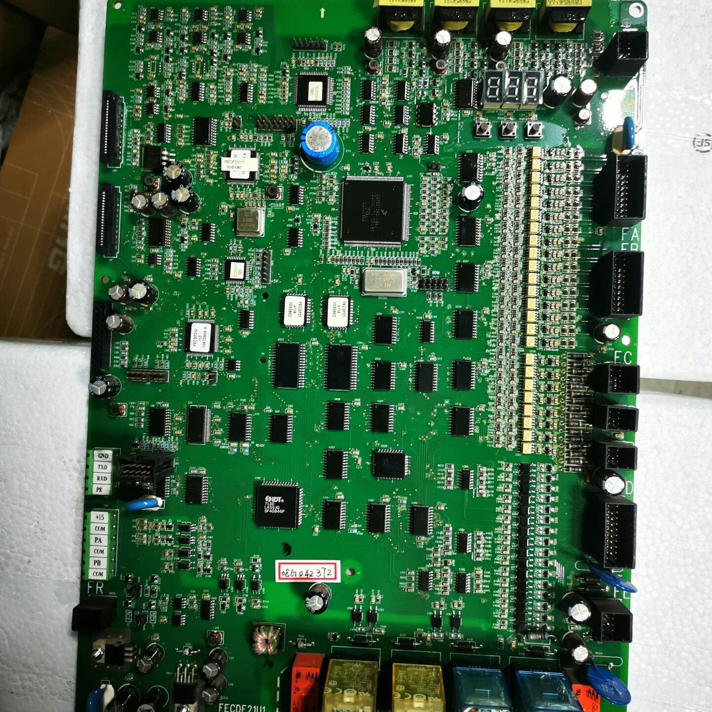 电梯主板FECDF21U1 异步主板  正常运行电梯拆下