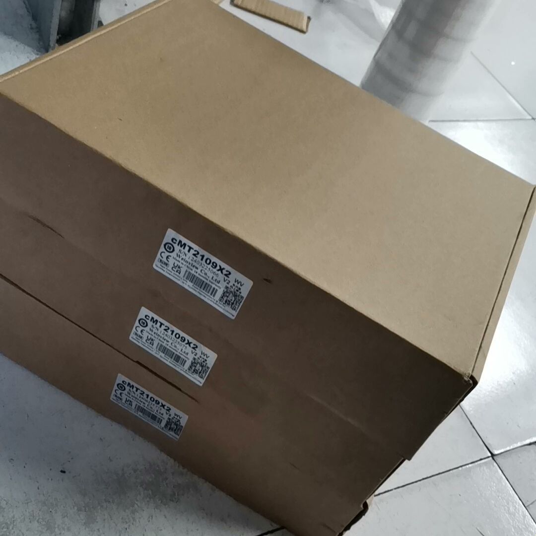 威纶通触摸屏cMT2109X2