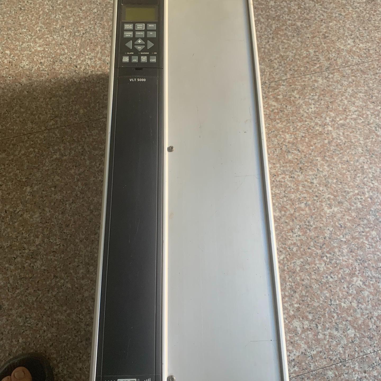 丹佛斯变频器VLT5027P15C20STR00LF00A0