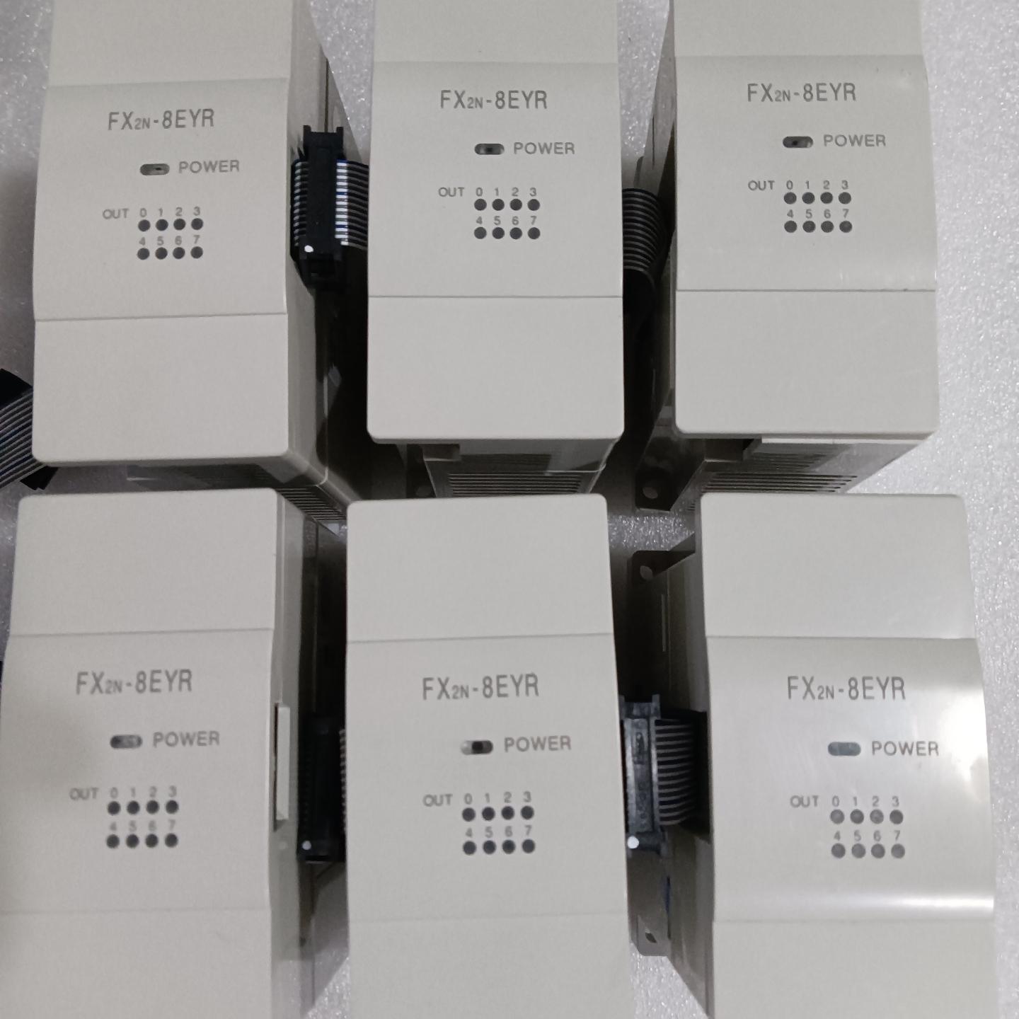 扩展  FX2N-8EX  FX2N-8EYR