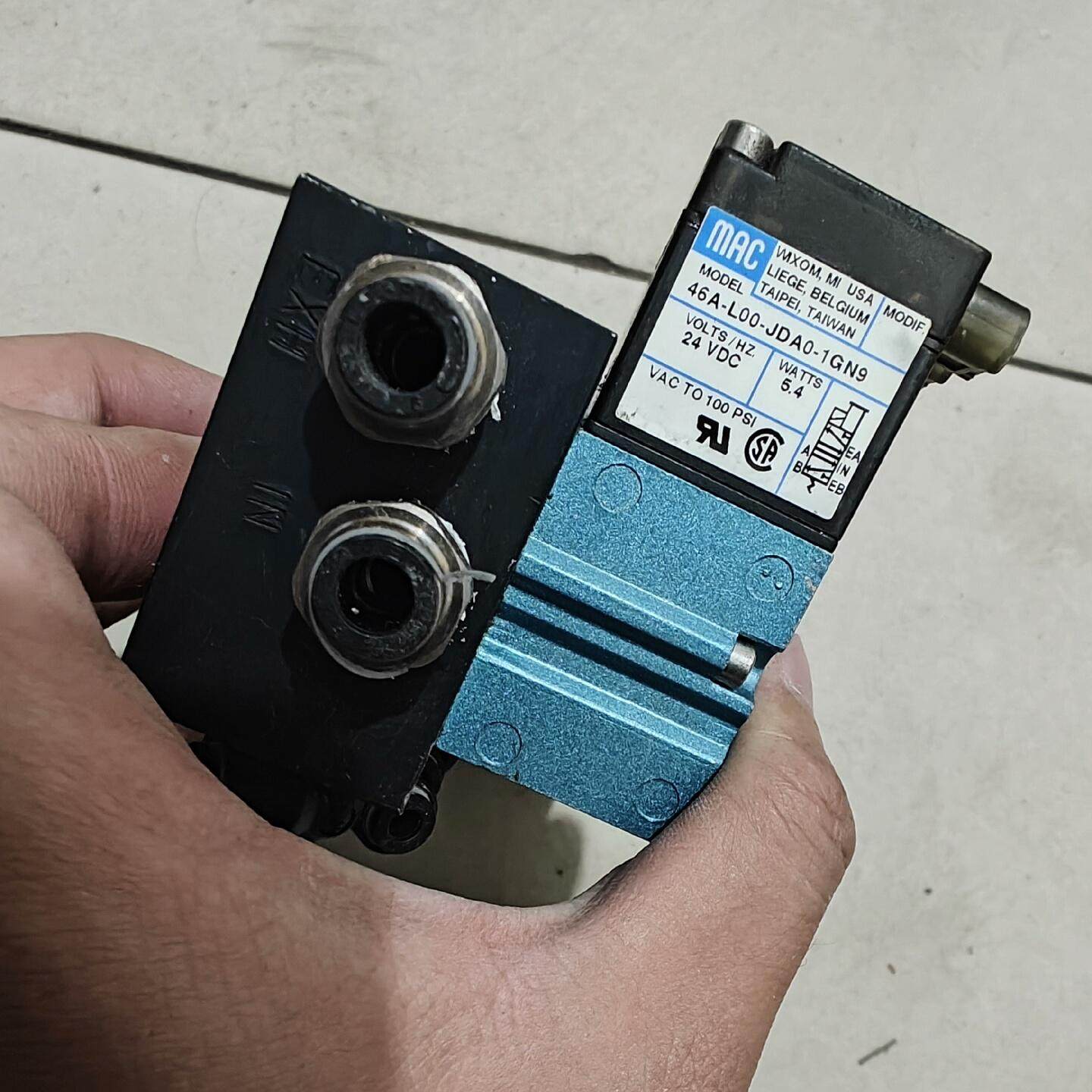 美国电磁阀46A-L00-JDA0-1GN9