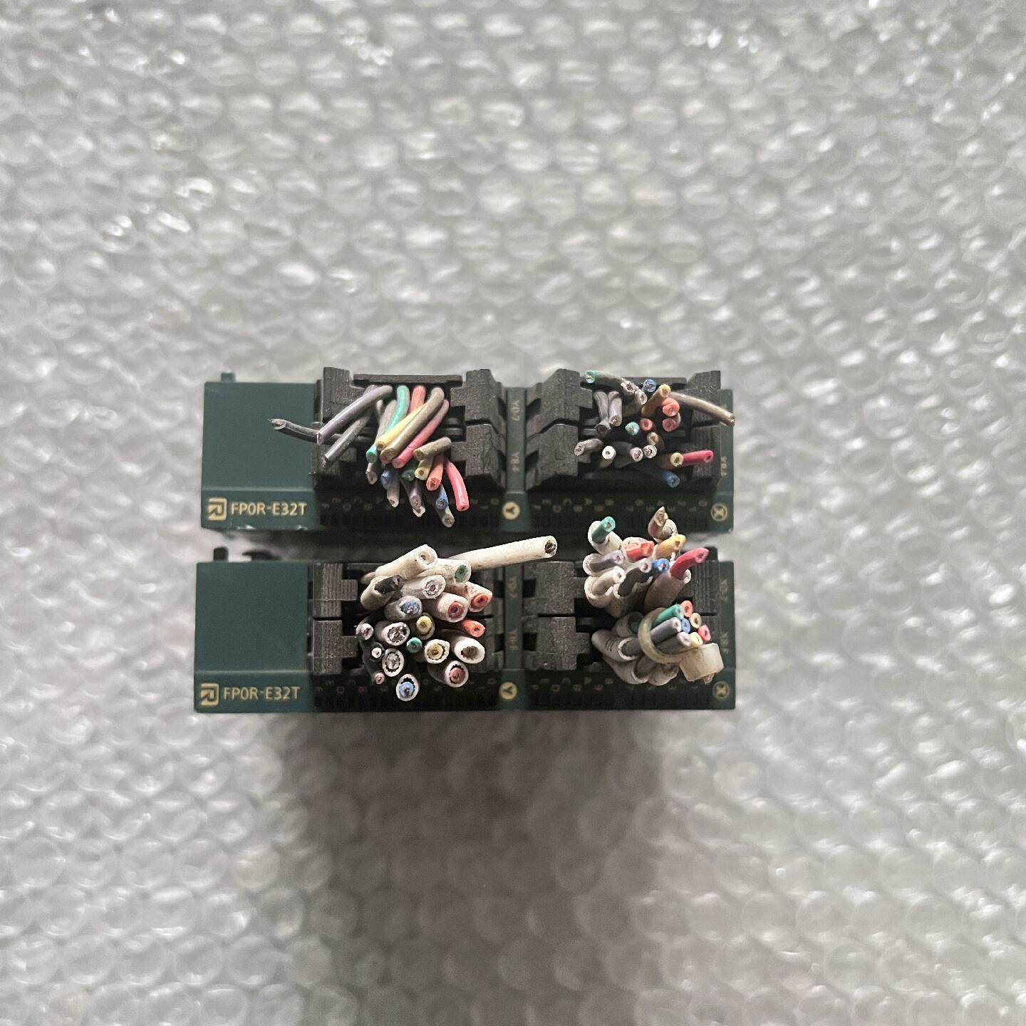 FPOR-E32T PLC模块 实物拍摄