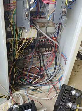 plc模组fx3ga-60mt-cm和触摸屏tpc706