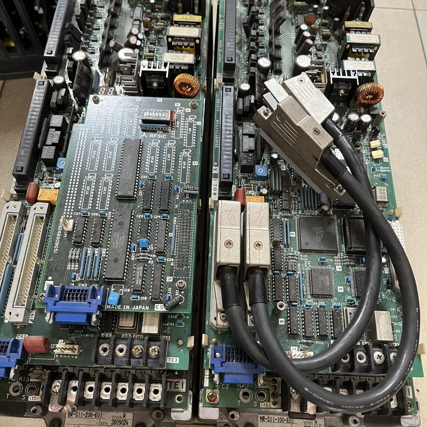 MR-S11-200-E01/MR-S11-100-E0