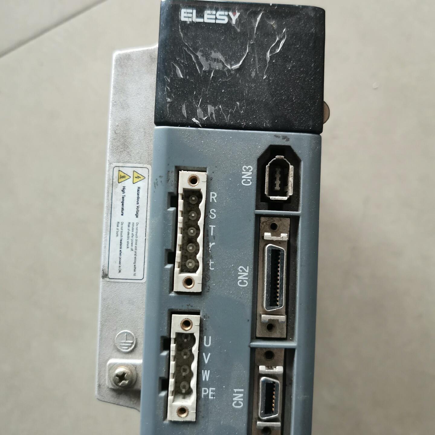 ESDA-05APA 伊莱斯伺服驱动器 拆机 功能包好。