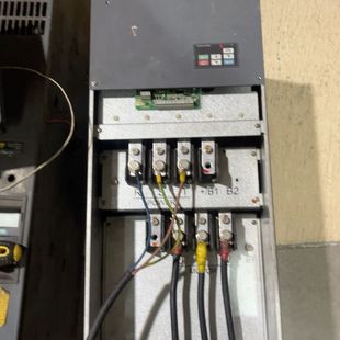 包好 4变频器 有需要联系我 75GY NZ200