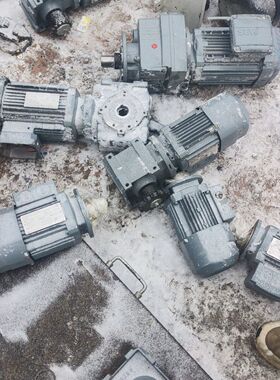 SEW-EURODRIVE减速电机 型号DRS71M4B