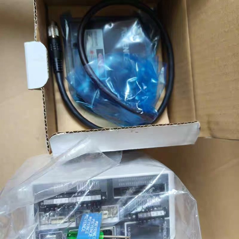 伟创驱动器sd700SD700-5R5A-PA4-现货实拍