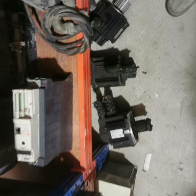 伺服电机MDMF102L1H6M 1.0kw 功能正常