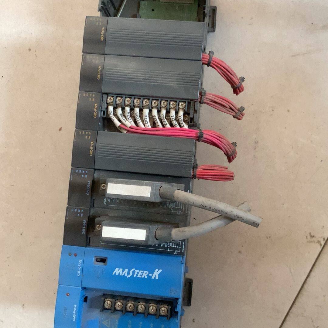 LS产电plc拆机一套