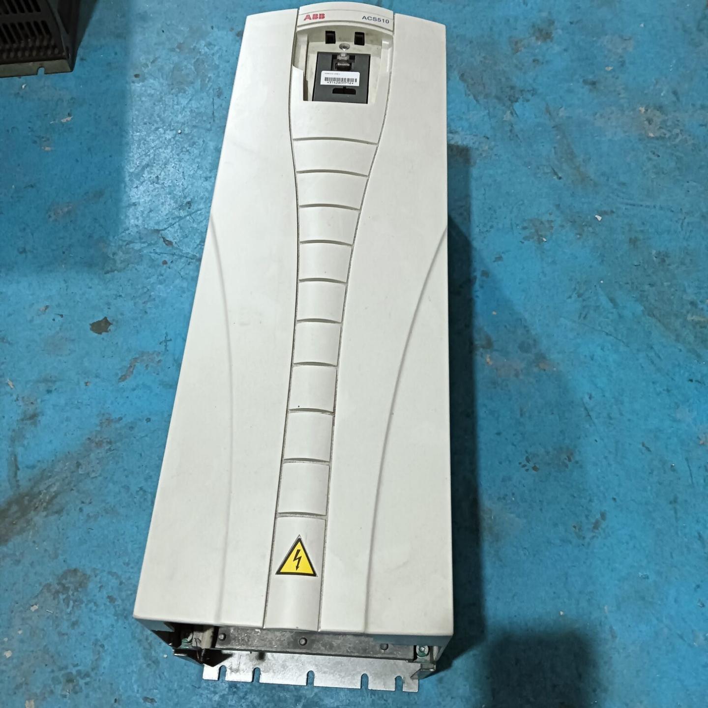 ACS510系列变频器37kw 三相380V