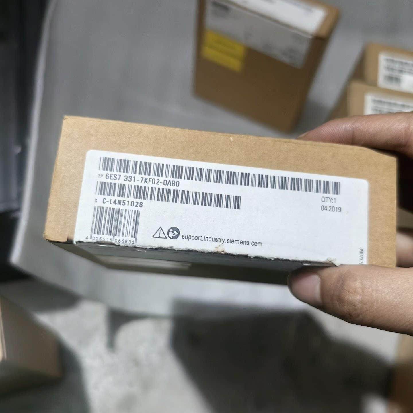 PLC模块 型号6ES7 331-7KF02-0AB0