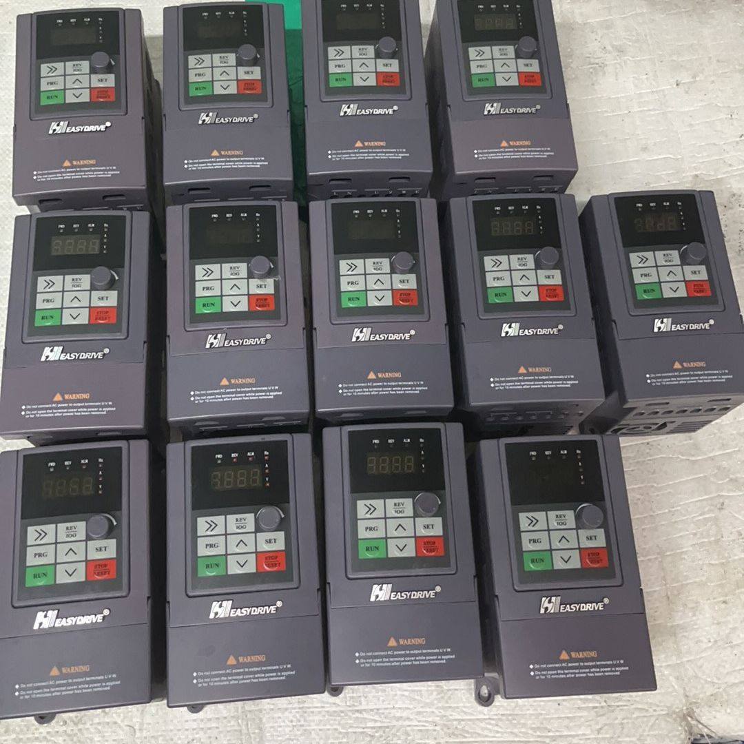 MINI-S-2S0007M 易驱变频器 95成新 功能已测