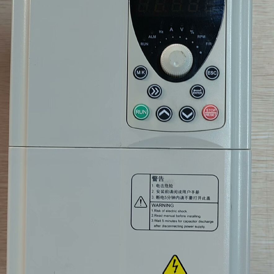 艾克特变频器AT500-T3-7R5G/011PB(V02)