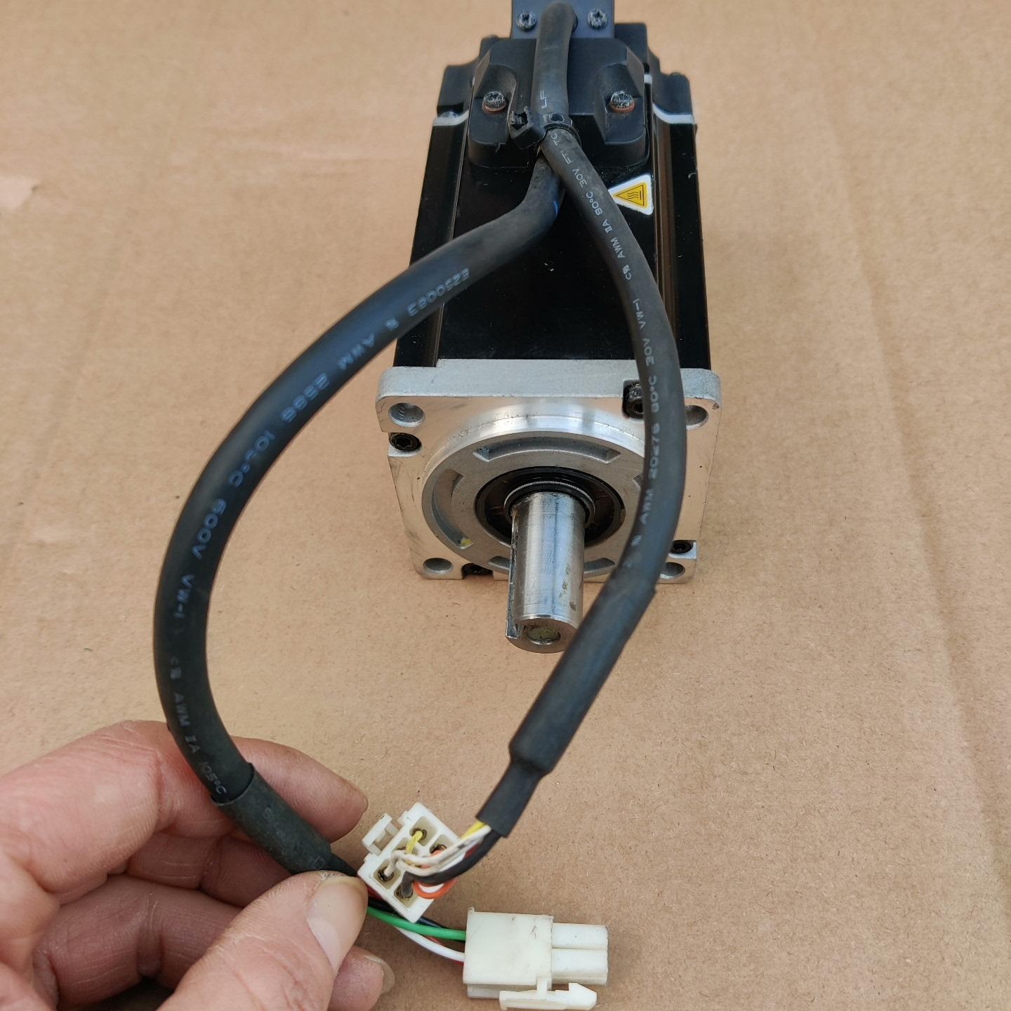 禾川伺服电机SV-X1MH040A-B2LA 400W 成色