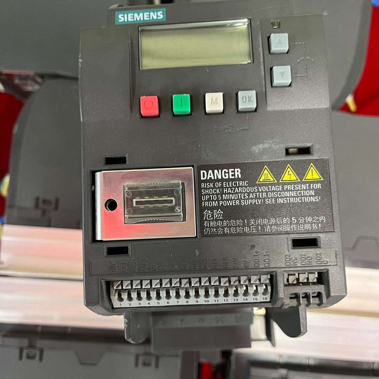 6SL3210-5BE21-5UV0  拆机变频器V2