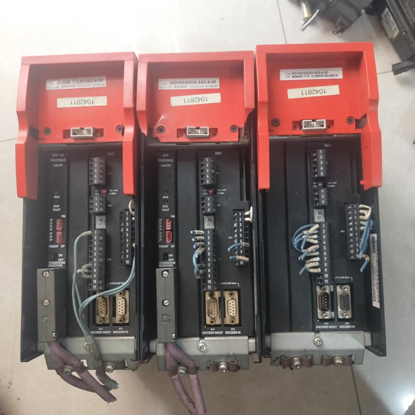 SEW变频器MDV60A0030-5A3-4-00 实物拍摄