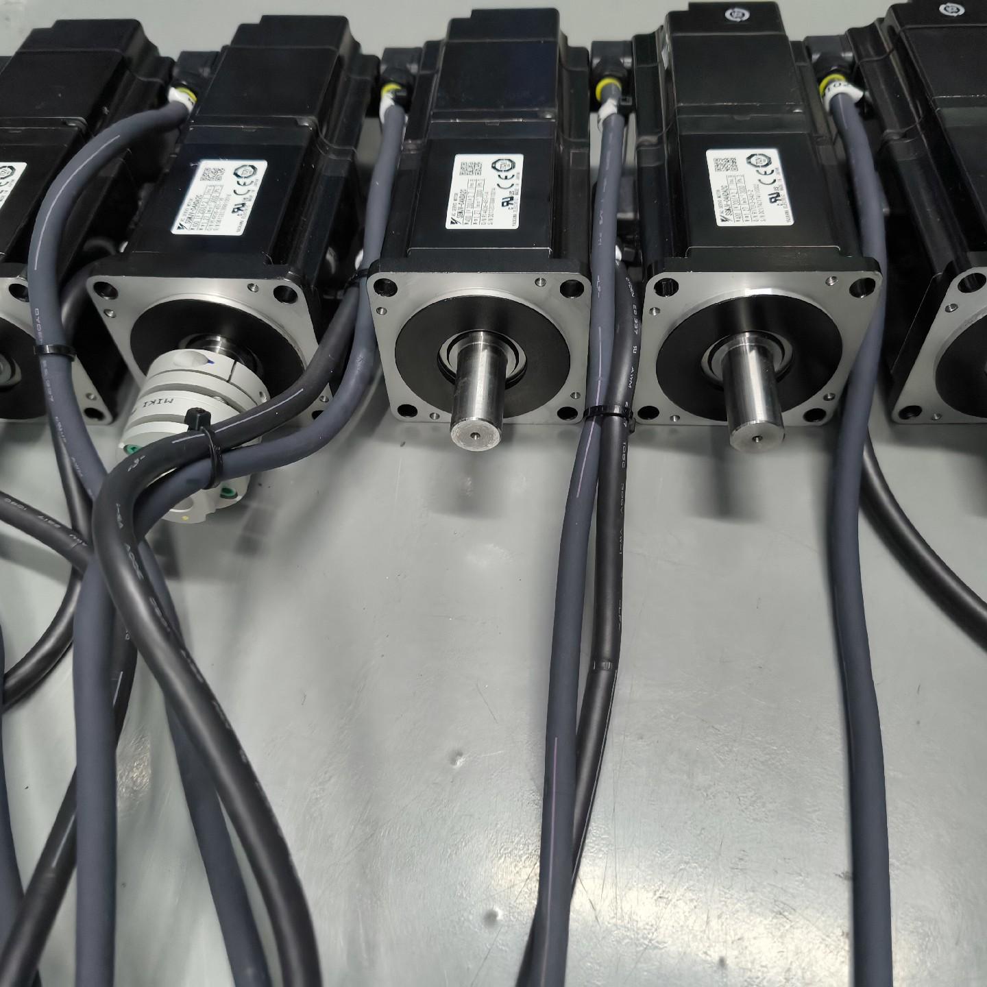 SGMJV-04ADA2C 安川400瓦电机带刹车 拆机