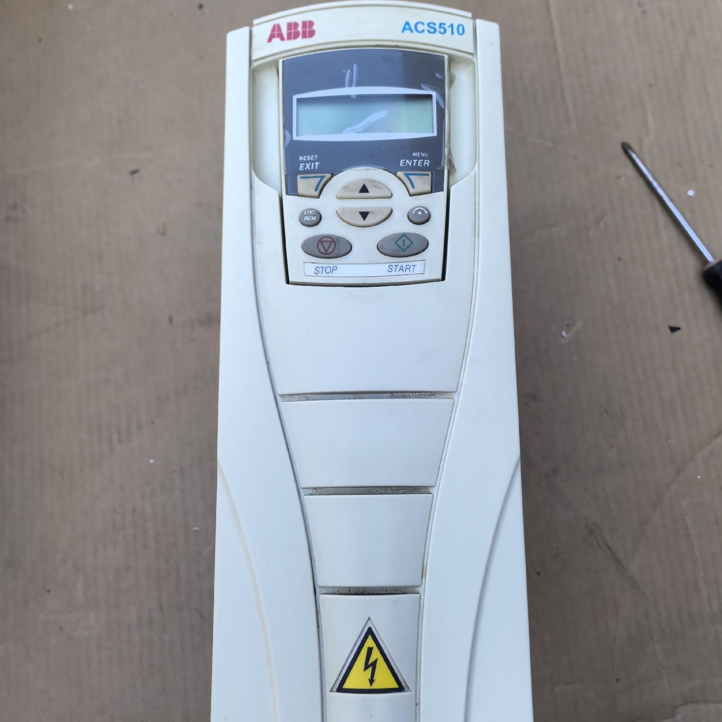 变频器ACS510-01-07A2-4 3KW