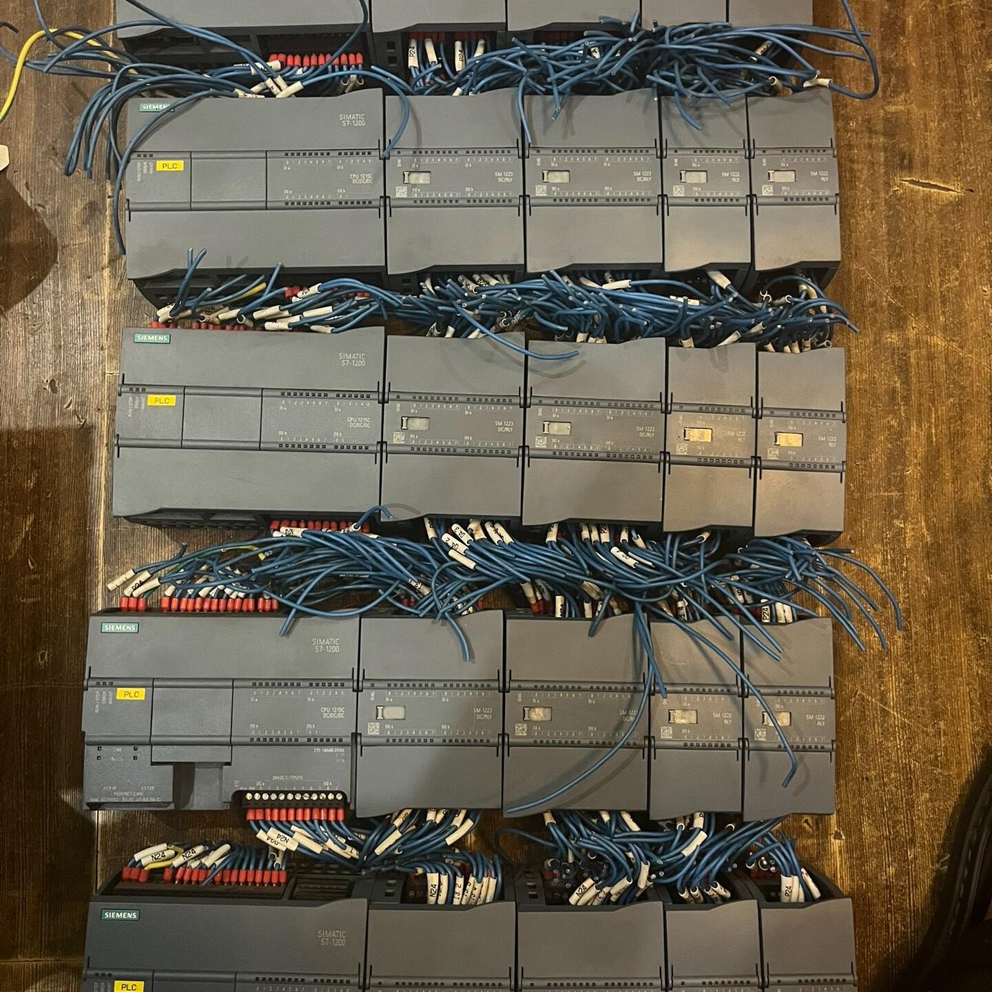 S7-1200 系列 CPU1215C 模块 SM1