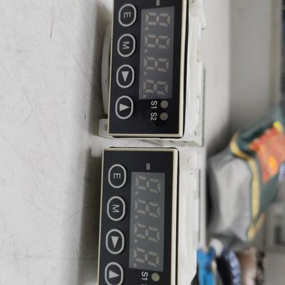 日本VALCOM沃康传感器面板仪VSM3-2S-D-A5-4