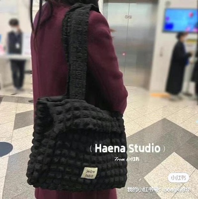 韩国直邮JEDREFEB5 logo褶皱泡泡云朵单肩包～42.*27.5*9.5肩带33