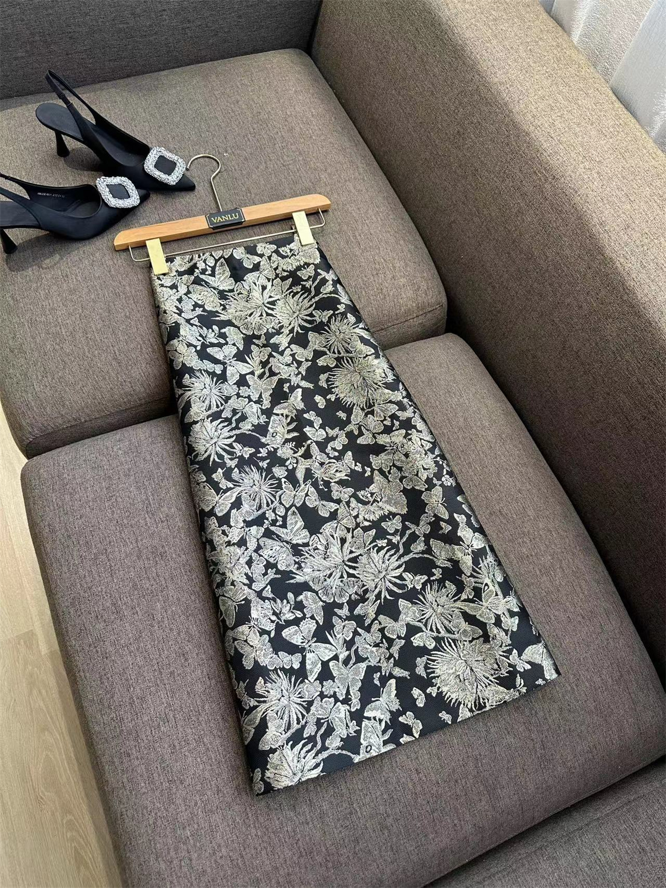 复古宫廷风亮丝提花修身半身裙