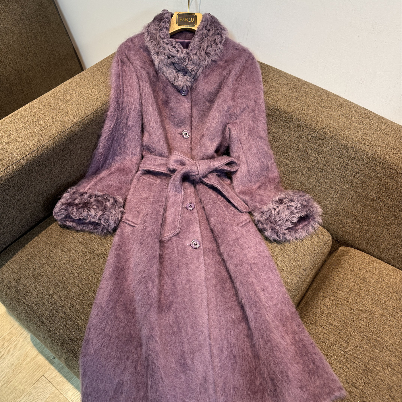 复古皮毛一体立领长毛羊绒大衣女