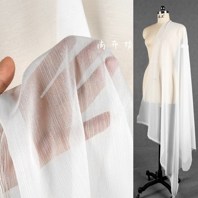 白色亮银丝雪纺皱面料服装布料