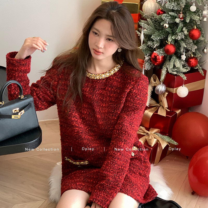 DPLAY2025年秋季法式红色圆领千金风连衣裙含羊毛混纺直筒裙女