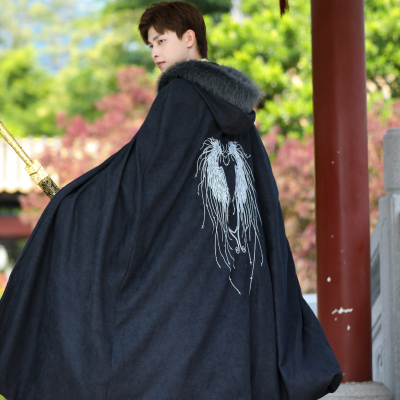 원래 망토 HANFU 남자의 가을 겨울 고대 스타일 중간 길이 플러스 벨벳 두꺼운 후드 모피 칼라 고대 의상 무술 망토