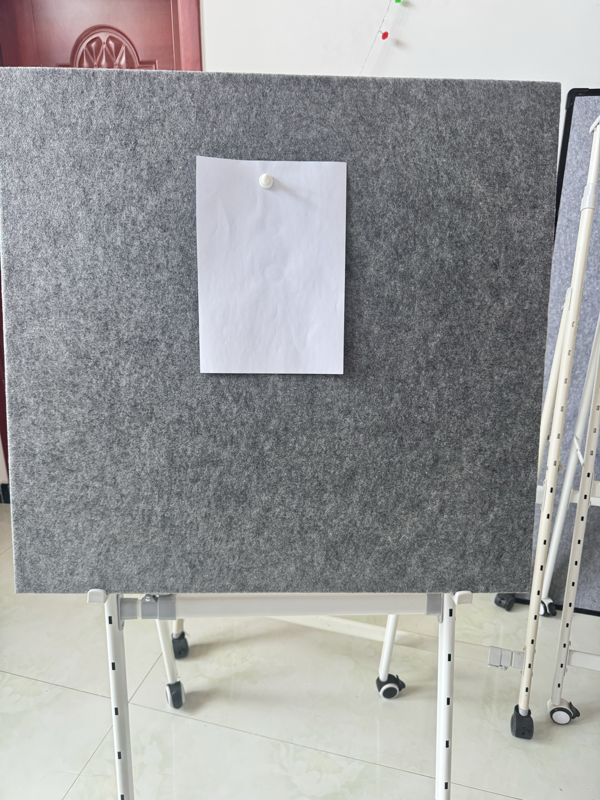 可移动磁性毛毡画板实木无框画板书法毛毡画板国画作品磁吸展示