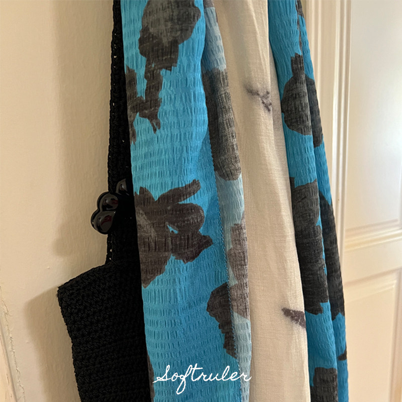 Softruler 秋风「随风摇曳」飘逸感印花长围巾 宝石蓝/米色水墨