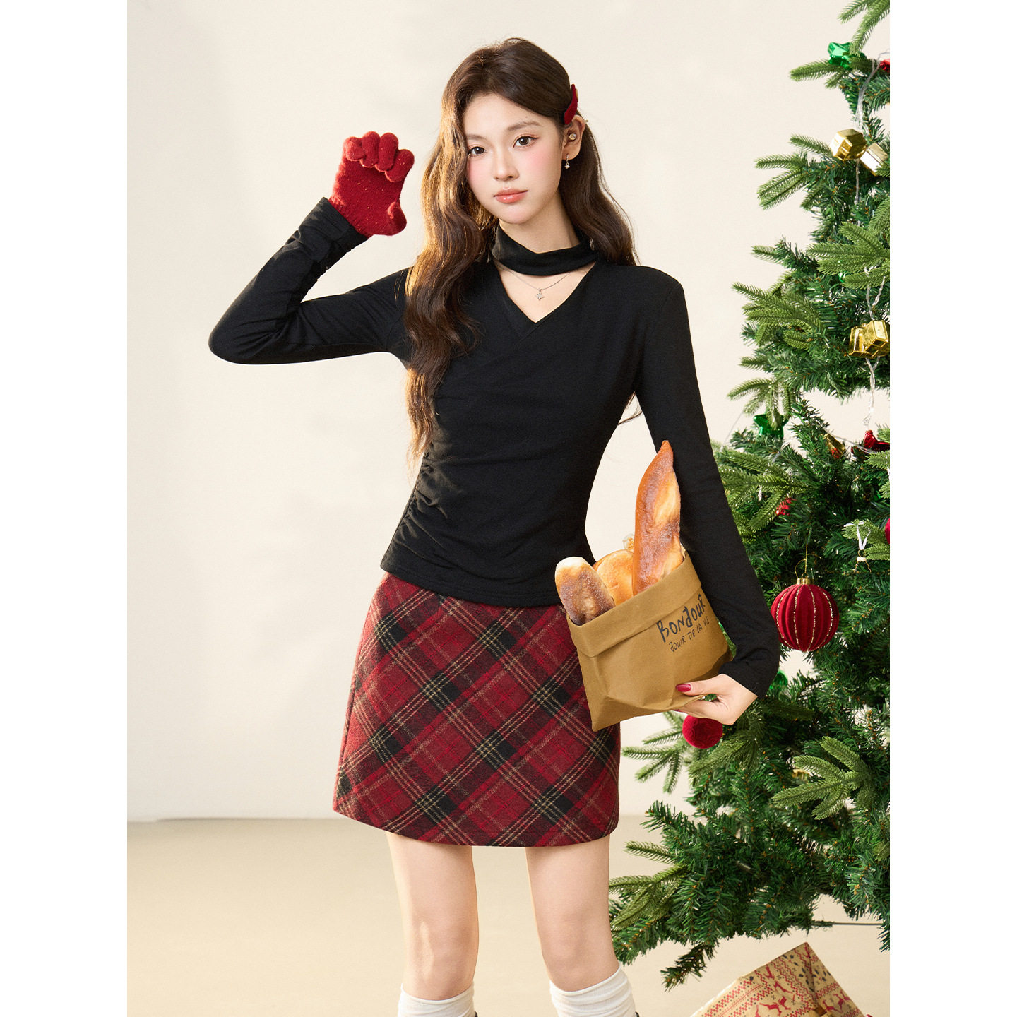 设计感交叉V领挂脖长袖磨