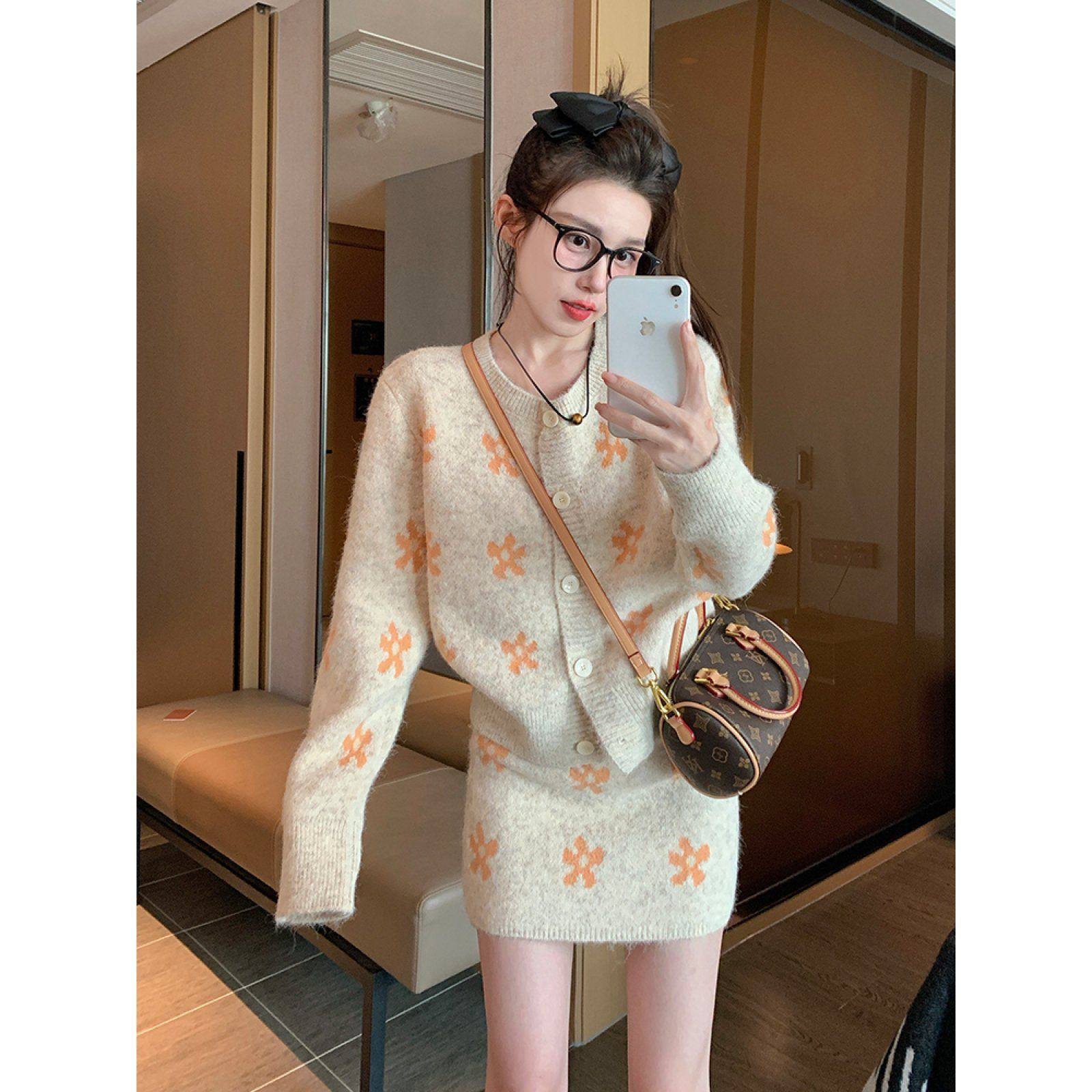 小个子毛衣套装女秋冬新款气质洋气减龄时尚慵懒针织半身裙两件套