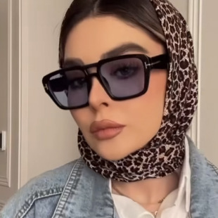 保罗雷朋官网新款 多边 双梁字母T墨镜出游遮阳防晒女士太阳镜时尚