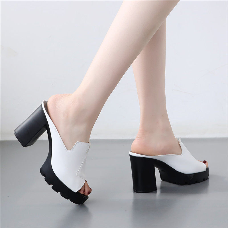 不累脚新款真皮女凉拖鱼嘴高跟粗跟防水台试衣鞋欧美时尚外穿一字